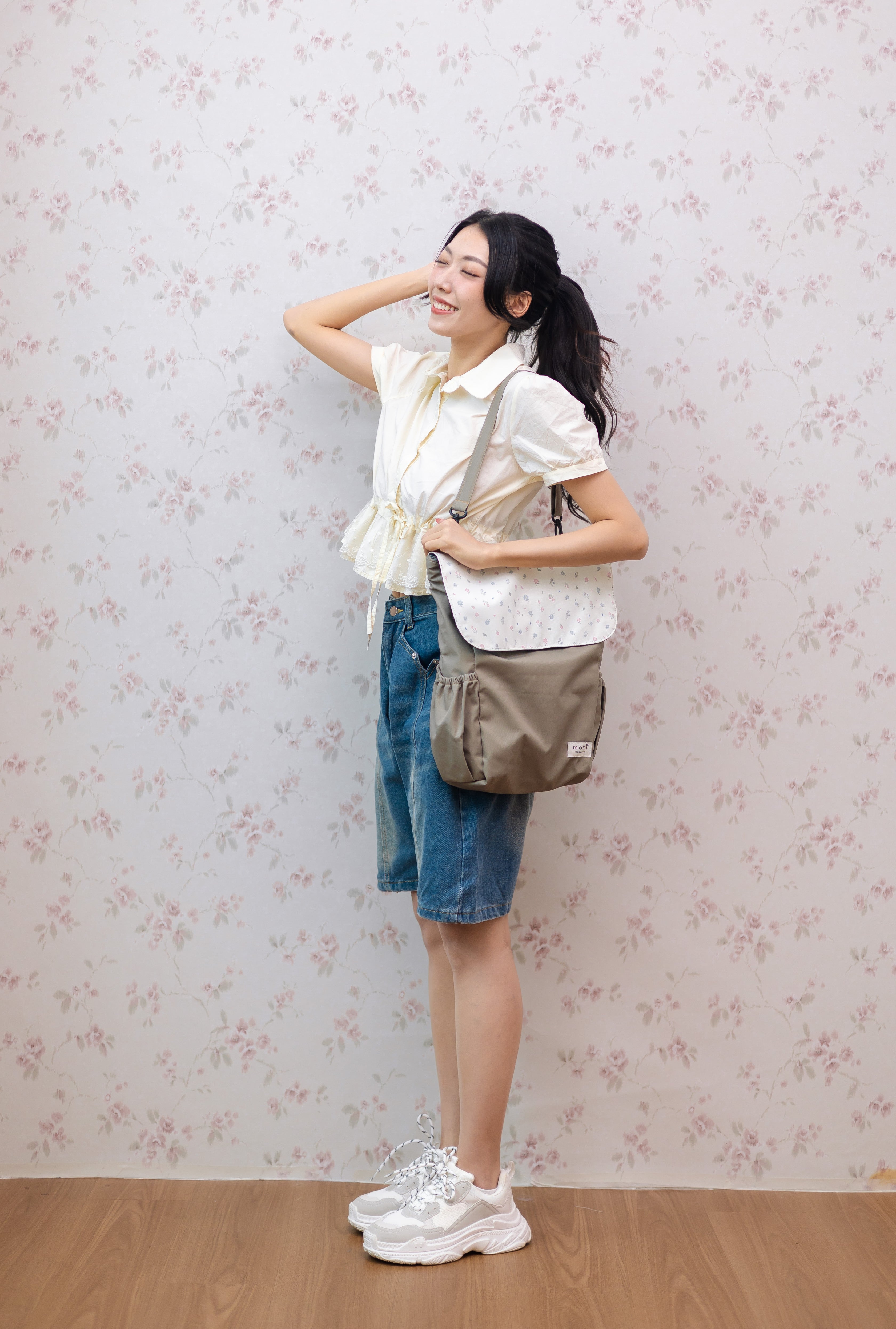 {{ARTDIS x Mori}} Skeleton Flowers Greyish-Green Utility 4-Way Washable Bag 2.0
