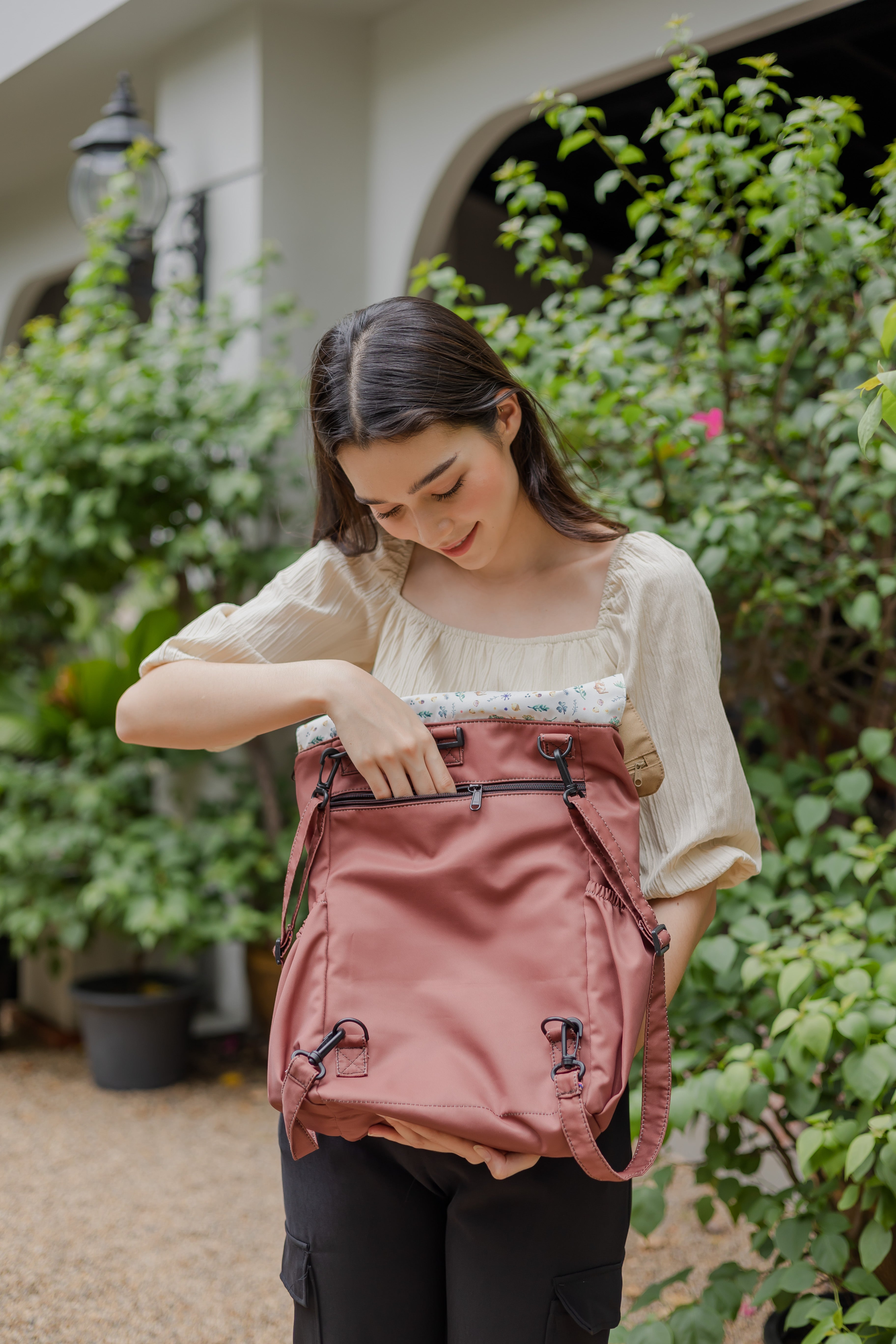 Woodland Rabbit Brown Utility 4-Way Washable Bag 2.0