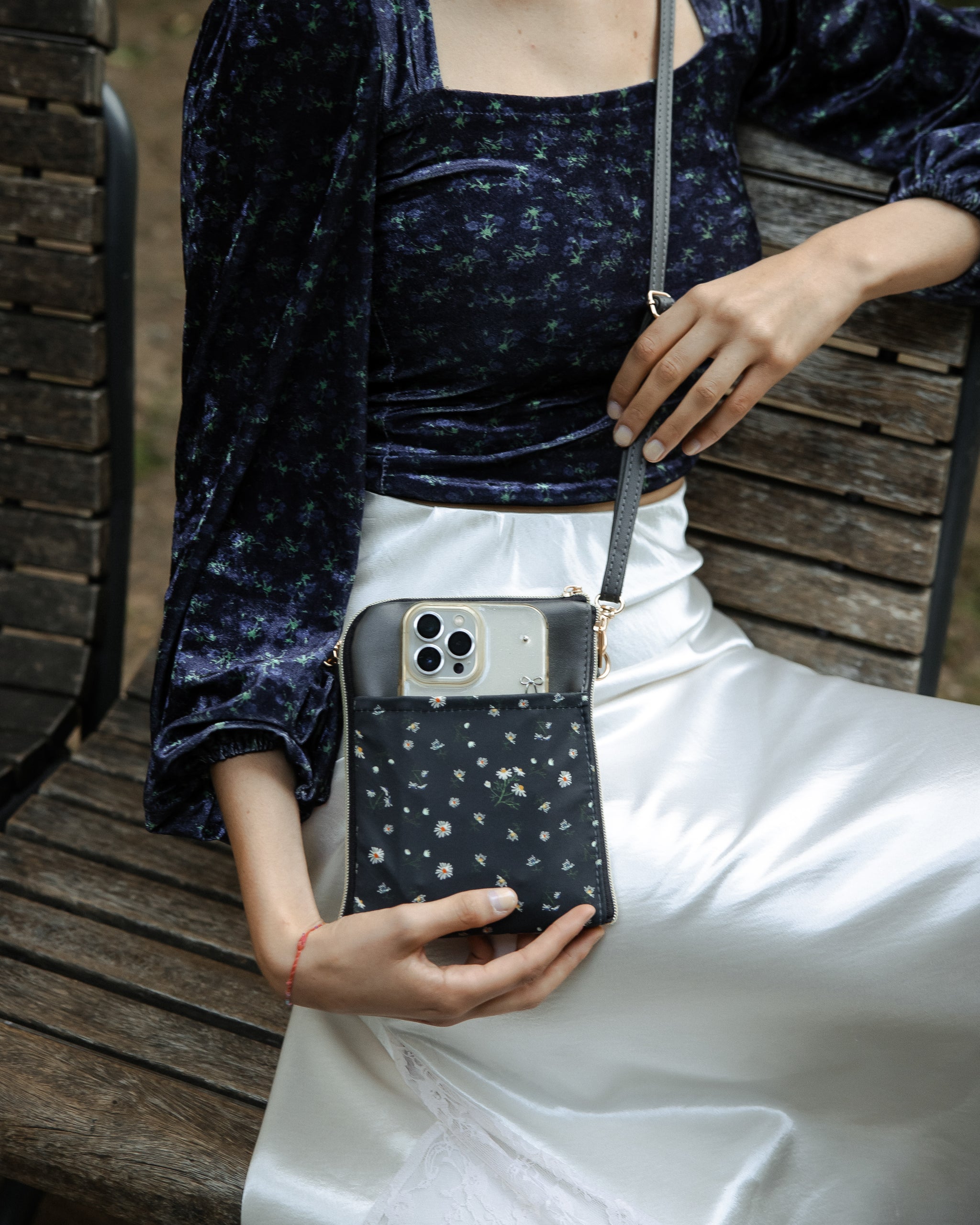 Dual Zip Sling Bag – Mori Official