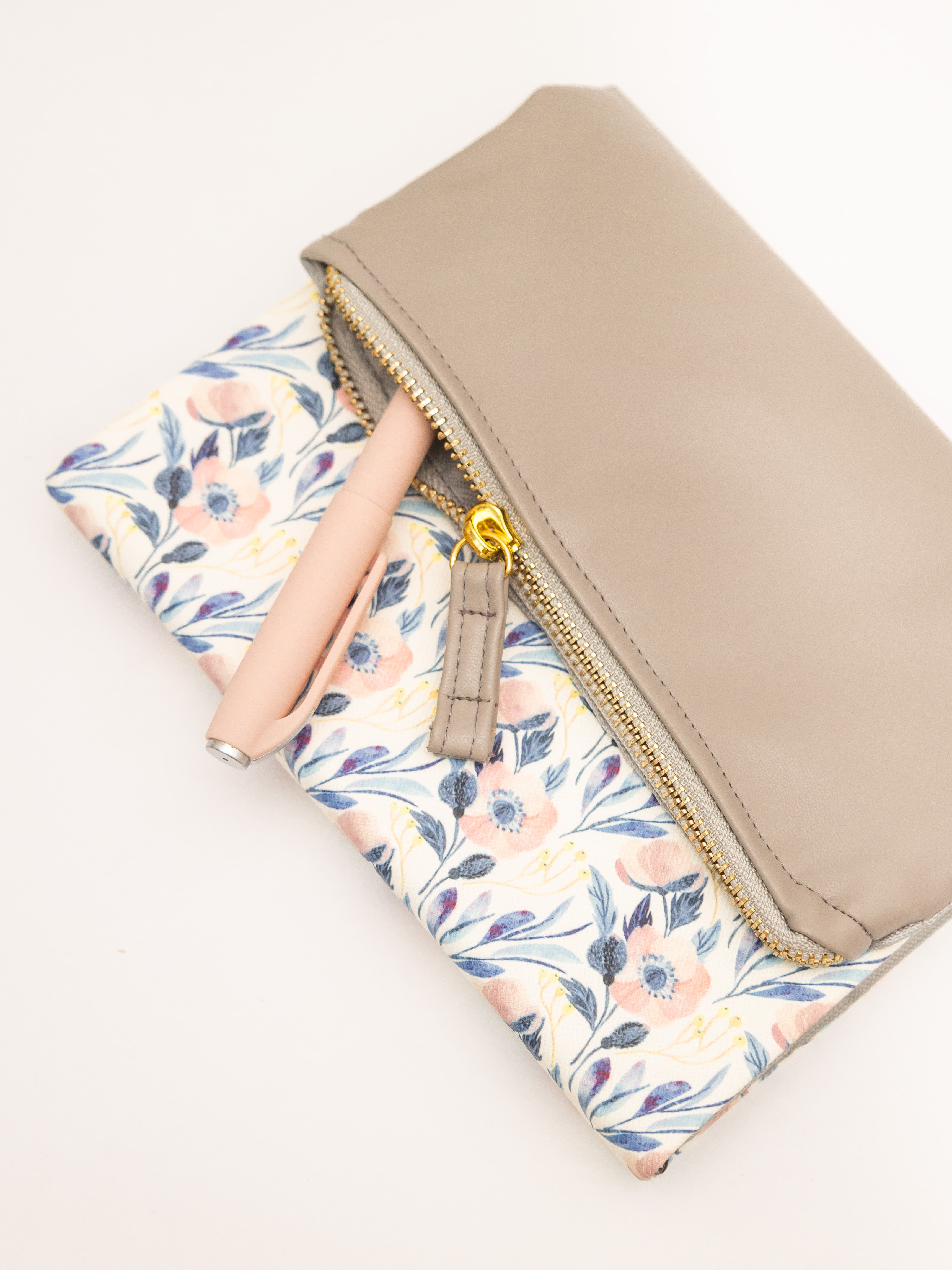 Floral Grey Pursebook