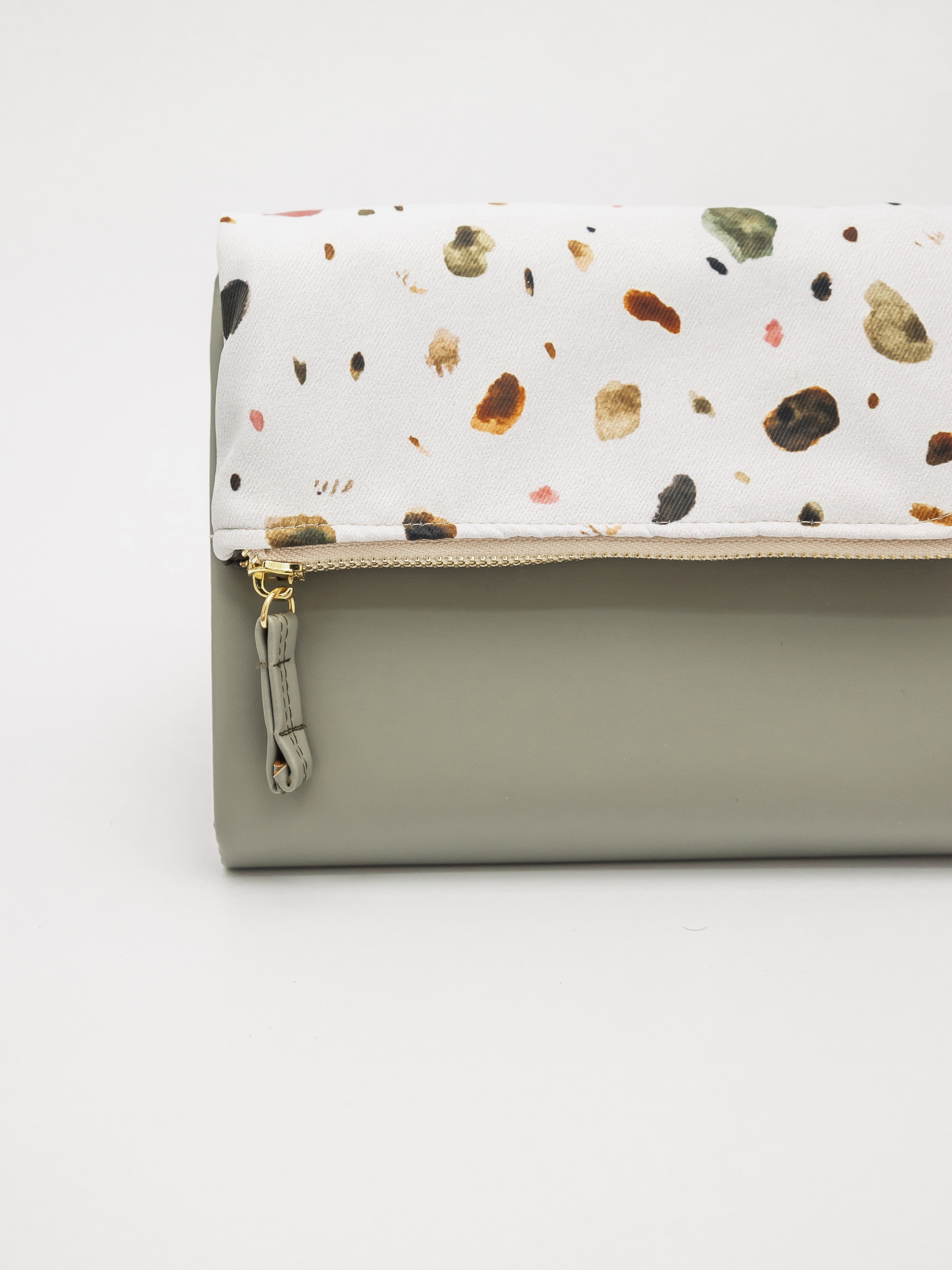 {{Wildflowerculture x Mori}} Terrazzo Olive Pursebook