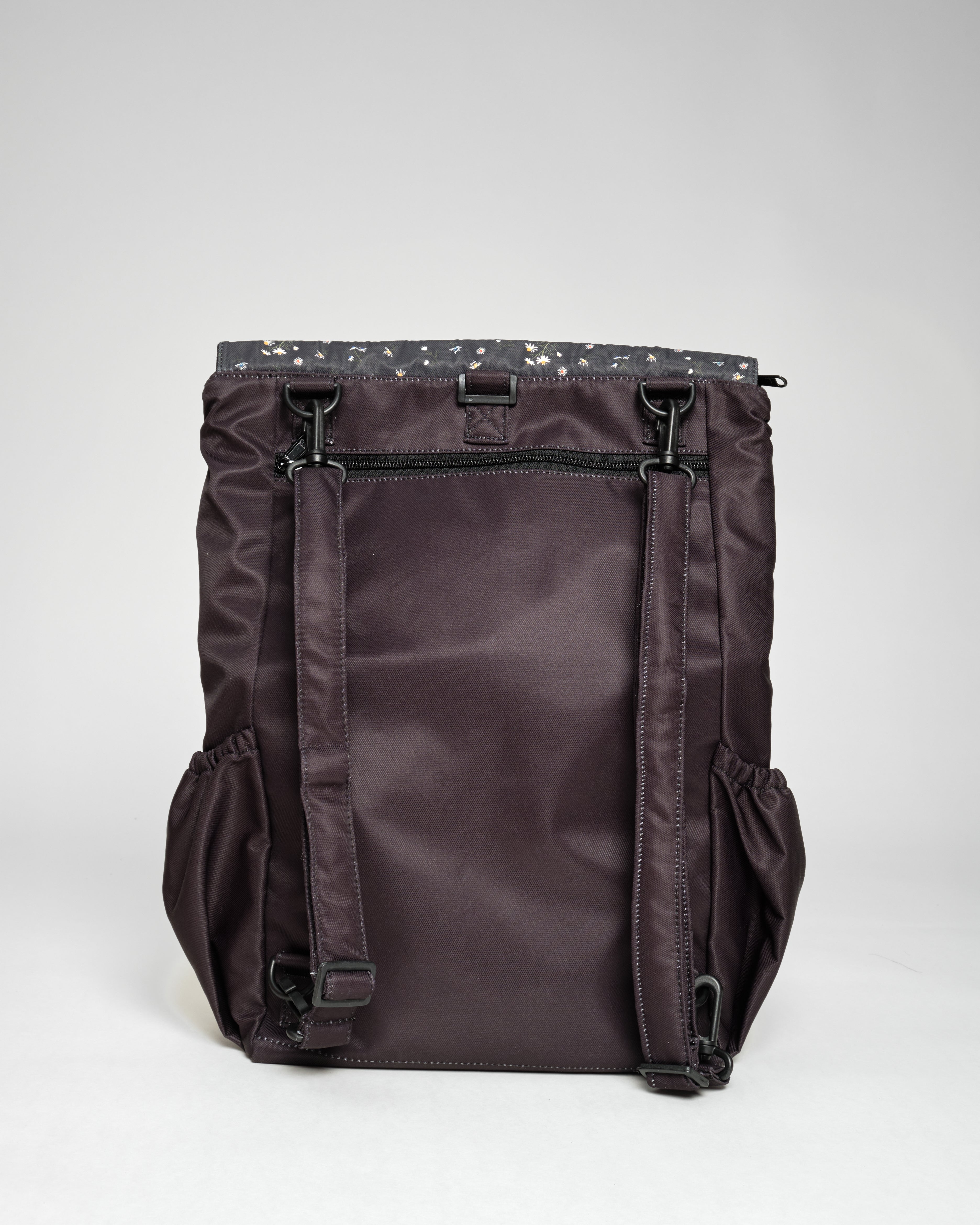 {{Lovetheark x Mori}} Chamomile Black Utility 4-Way Washable Bag 2.0