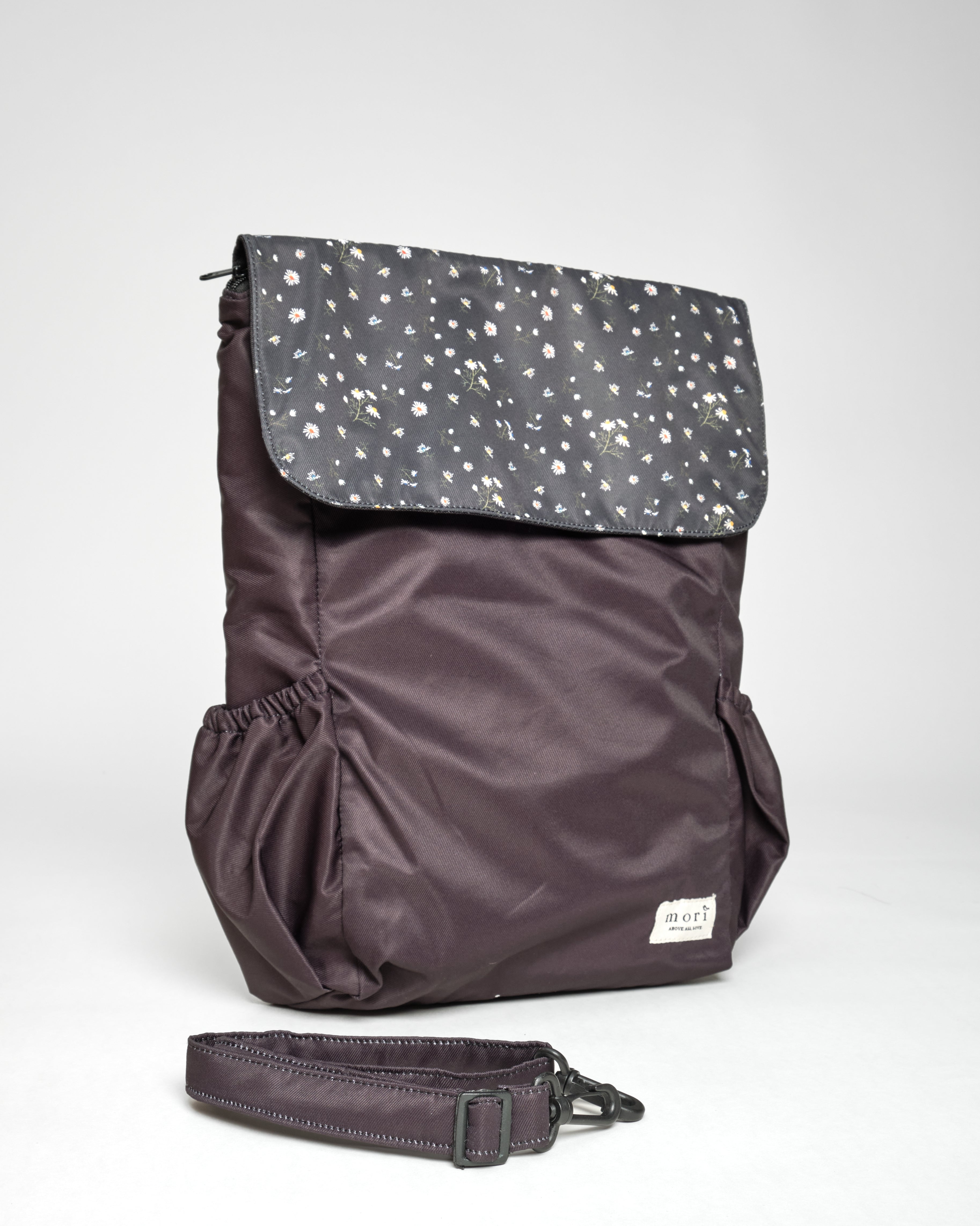 {{Lovetheark x Mori}} Chamomile Black Utility 4-Way Washable Bag 2.0