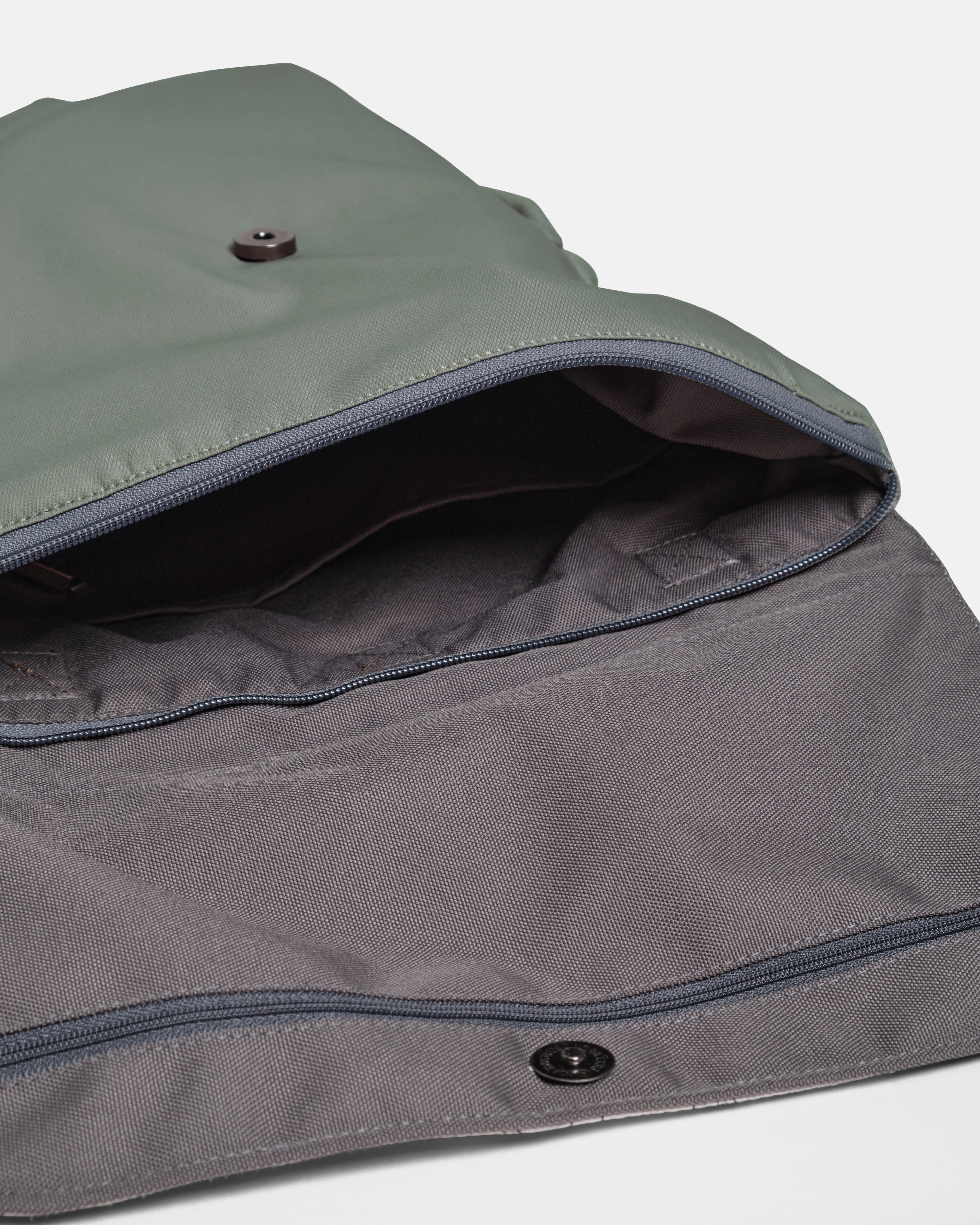 Rabbit Fox Botany Greyish-Green Utility 4-Way Washable Bag 2.0